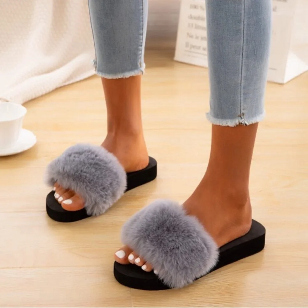 Ladies Slides by SHEIN
